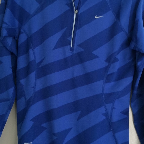 Nike DRI FIT - Picture 4 of 7